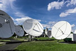 ¿Cómo invertir en el sector de telecomunicaciones?